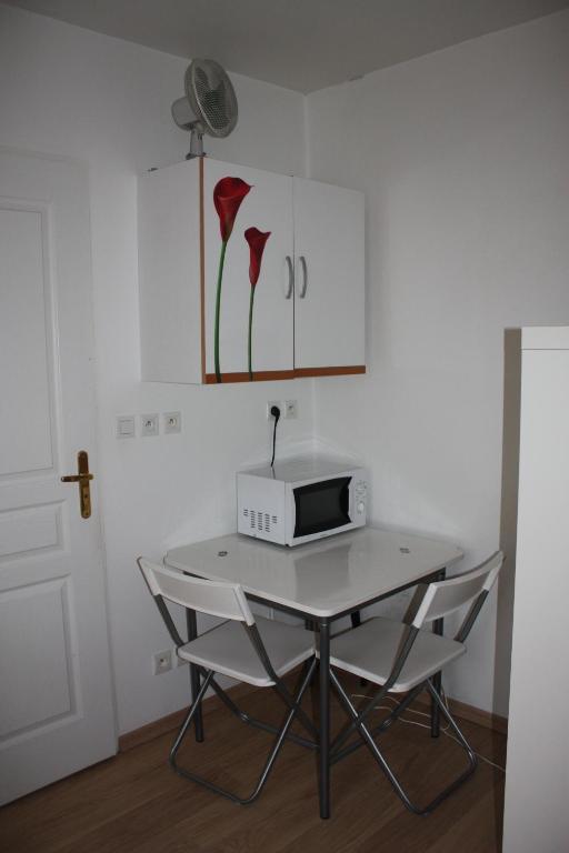 Studio Dijon Entre Fac Hopital Et Centre Bilik gambar
